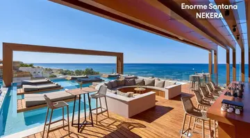 Enorme Santanna Beach Resort