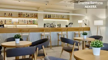 Enorme Santanna Beach Resort