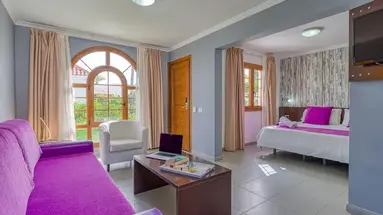eo Suite Hotel Jardin Dorado