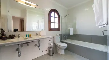 eo Suite Hotel Jardin Dorado