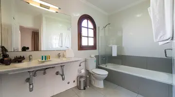 eo Suite Hotel Jardin Dorado
