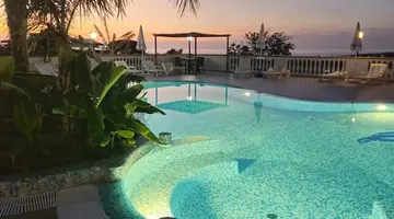 Eolo Sunrise