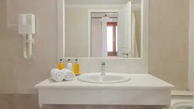 Epavlis Hotel