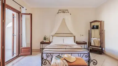 Epavlis Hotel