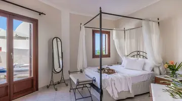 Epavlis Hotel