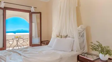 Epavlis Santorini