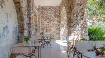 EPAVLIS SANTORINI