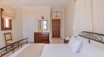 Epavlis Santorini