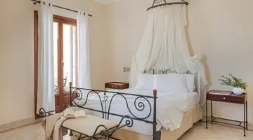 Epavlis Santorini