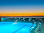 Epavlis Santorini
