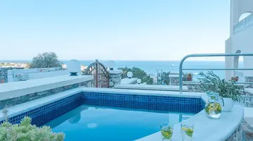 Epavlis Santorini
