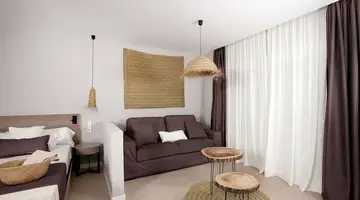 Eques Petit Resort