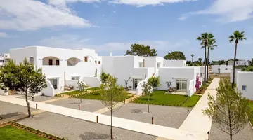 Eques Petit Resort