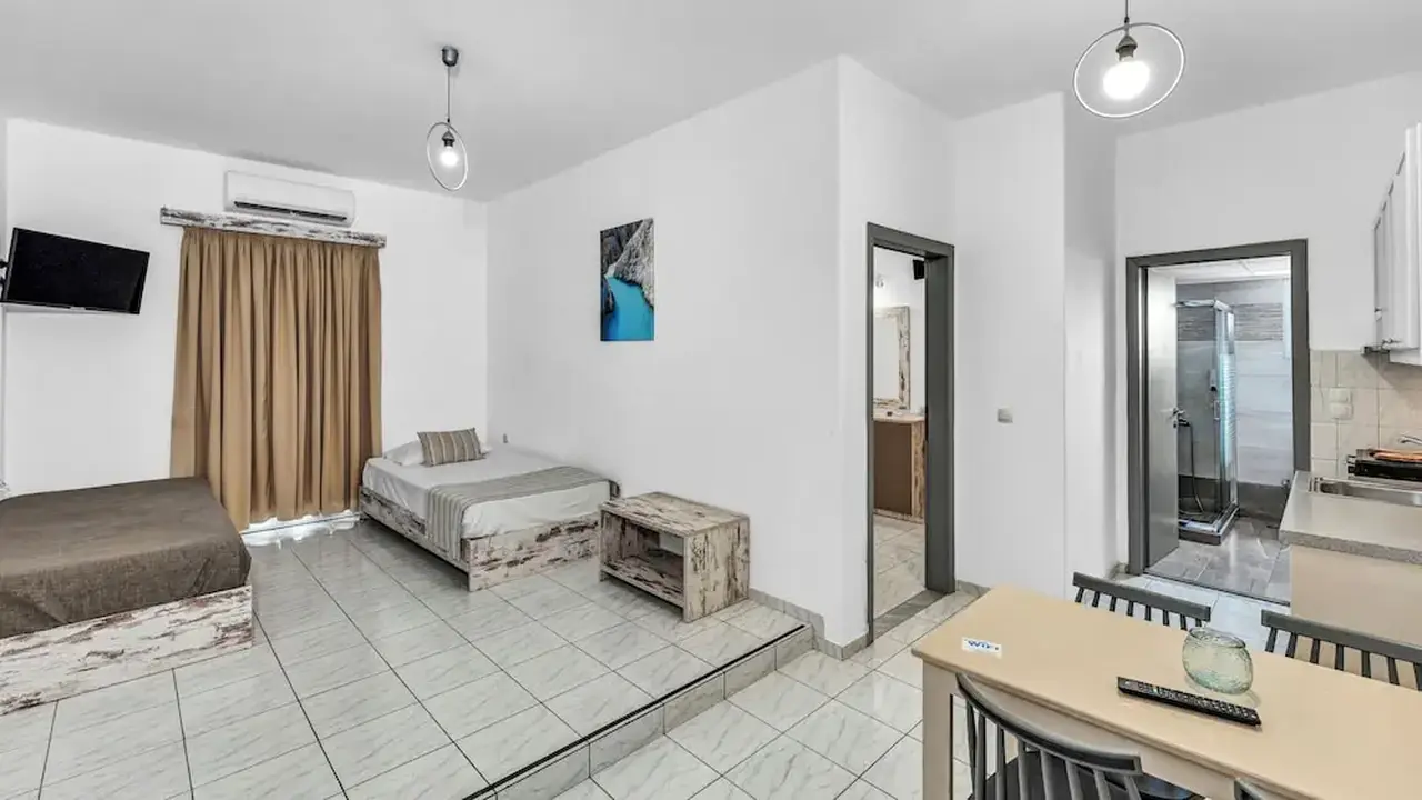 Erato Hotel