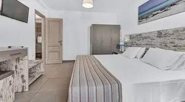 Erato Hotel