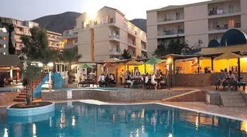 Eri Beach & Village