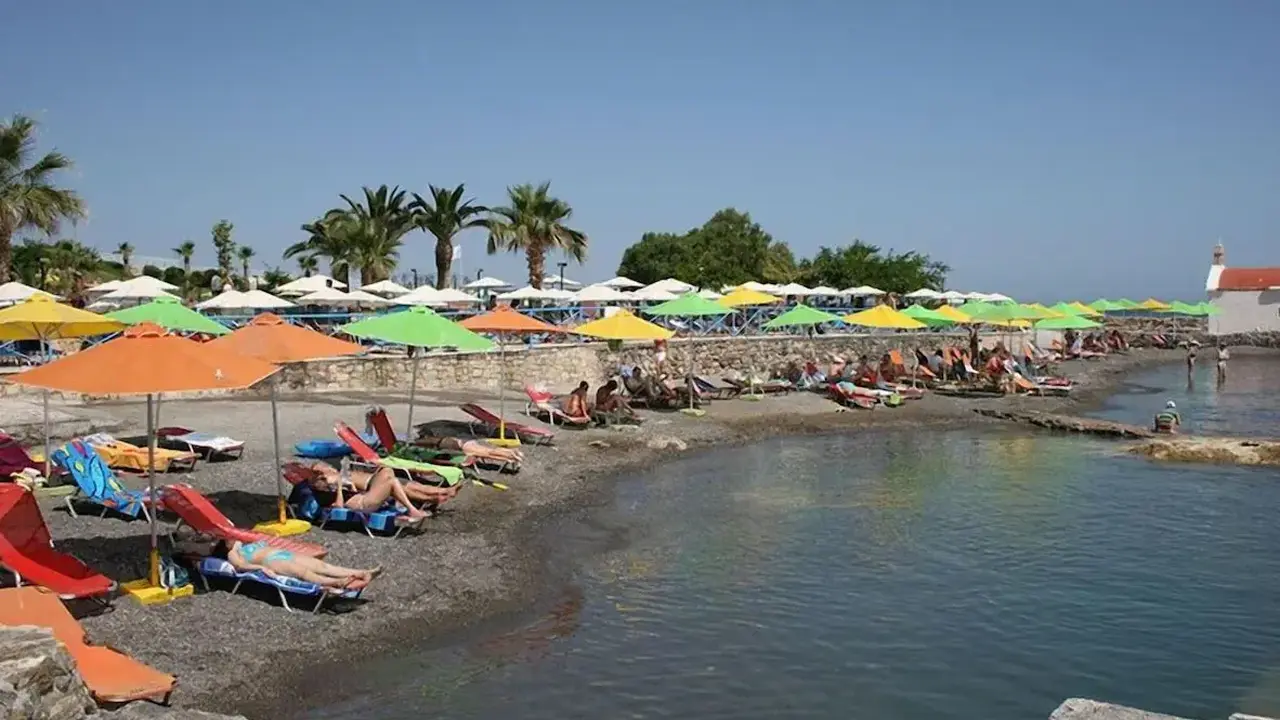 Eri Beach & Village