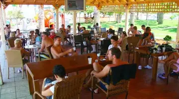 Eri Beach & Village