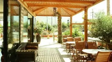 Eri Beach & Village