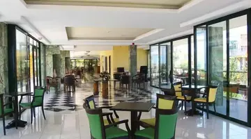 Eri Beach & Village
