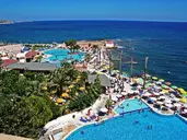 Eri Beach & Village