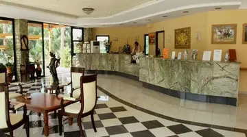Eri Beach & Village