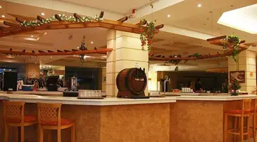 Eri Beach & Village