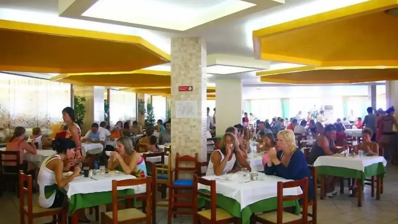 Eri Beach & Village