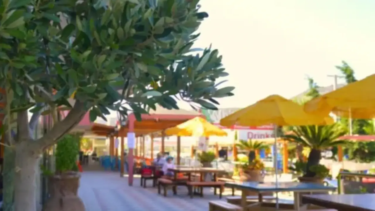 Eri Beach & Village