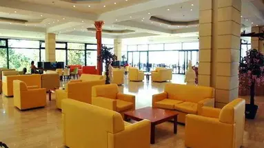 Eri Beach & Village