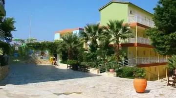 Eri Beach & Village
