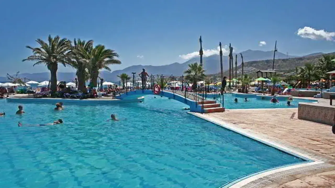 Eri Beach & Village