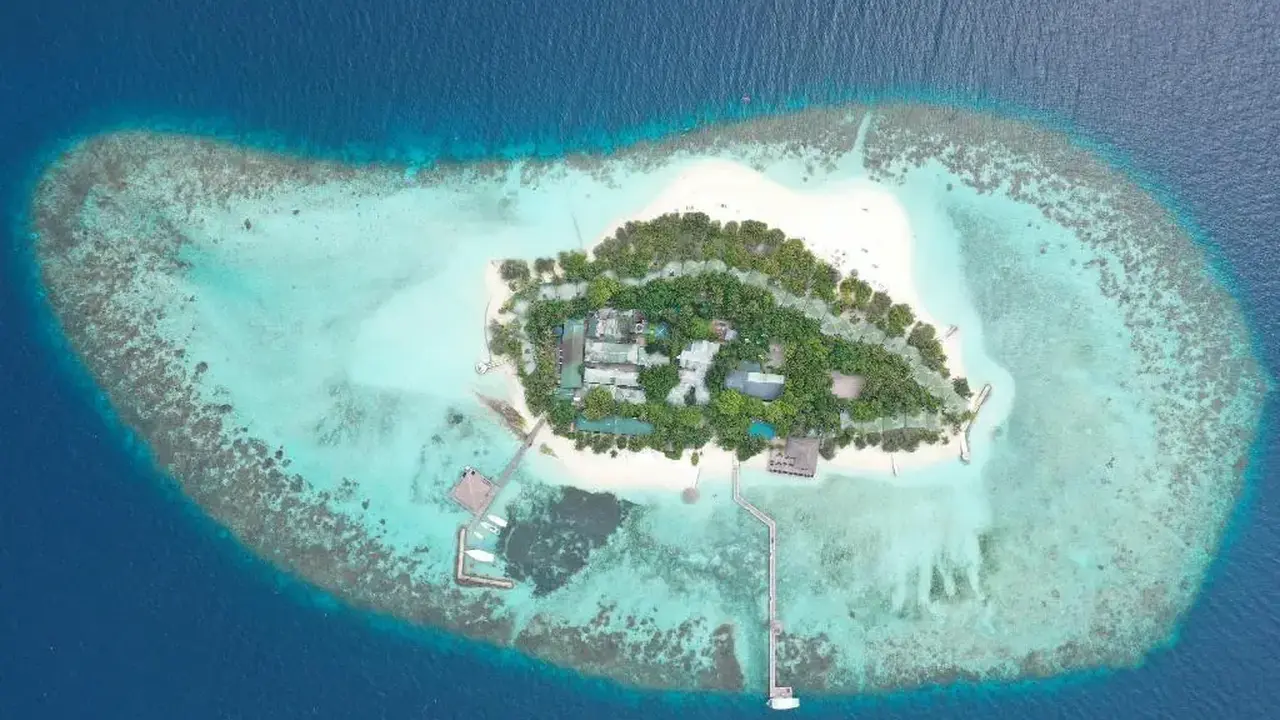 Eri Maldives (ex. Eriyadu Island Resort)