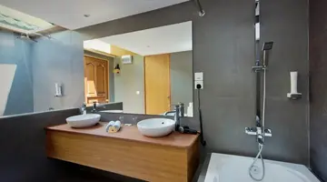 Eriyadu Island Resort