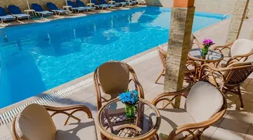 Esmeralda Hotel