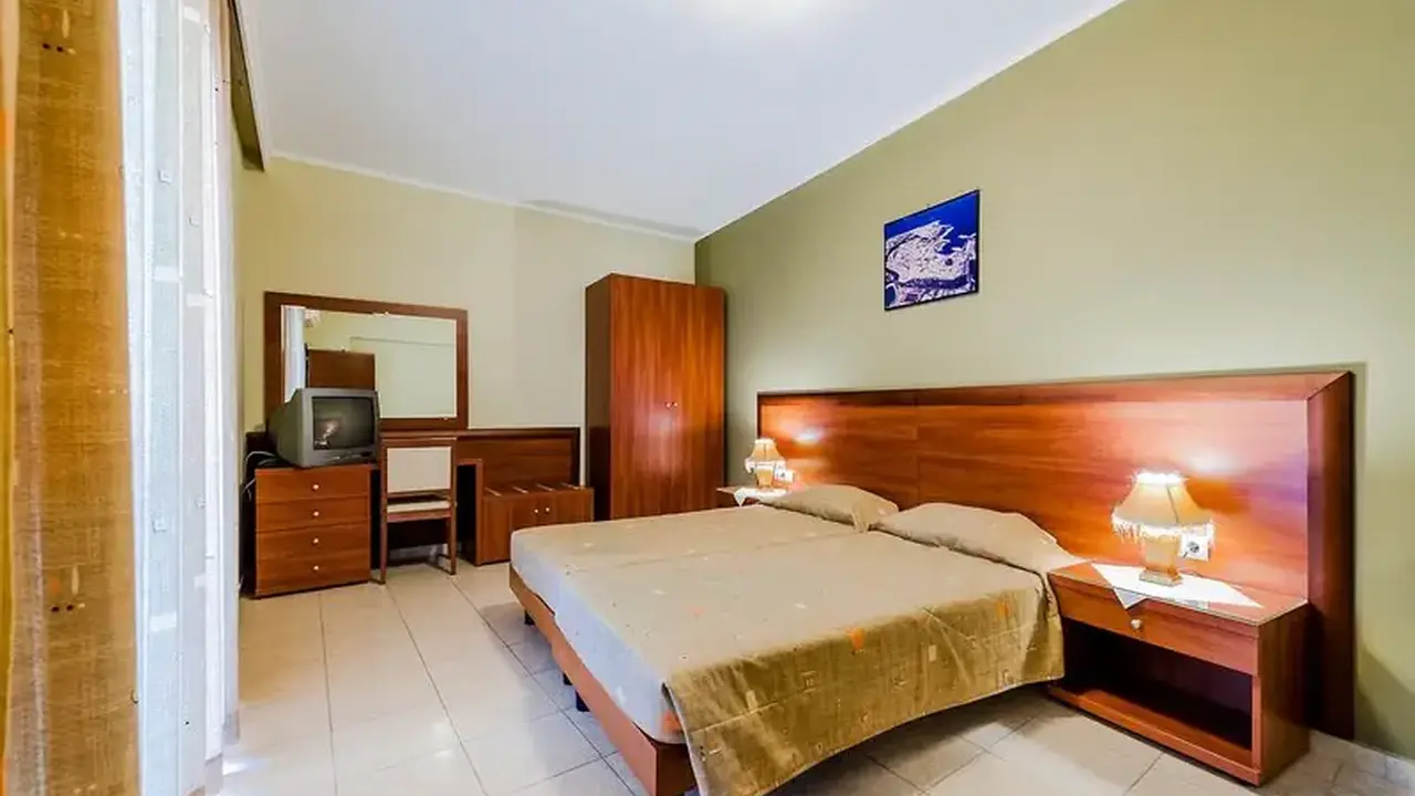 Esmeralda Hotel