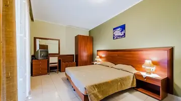 Esmeralda Hotel