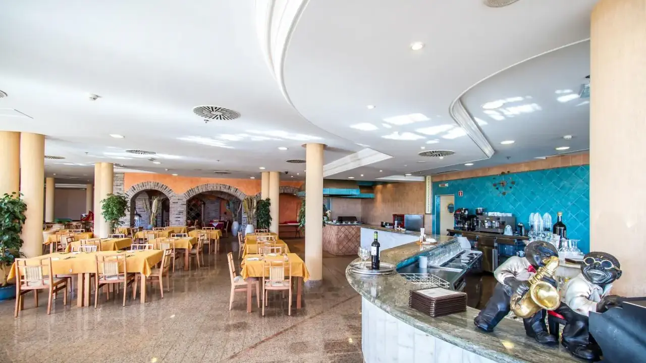 Esmeralda Maris by Livvo Hotel