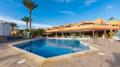 Esmeralda Maris by Livvo Hotel