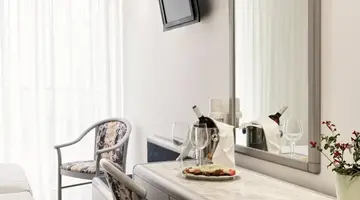 ESPERIA HOTEL