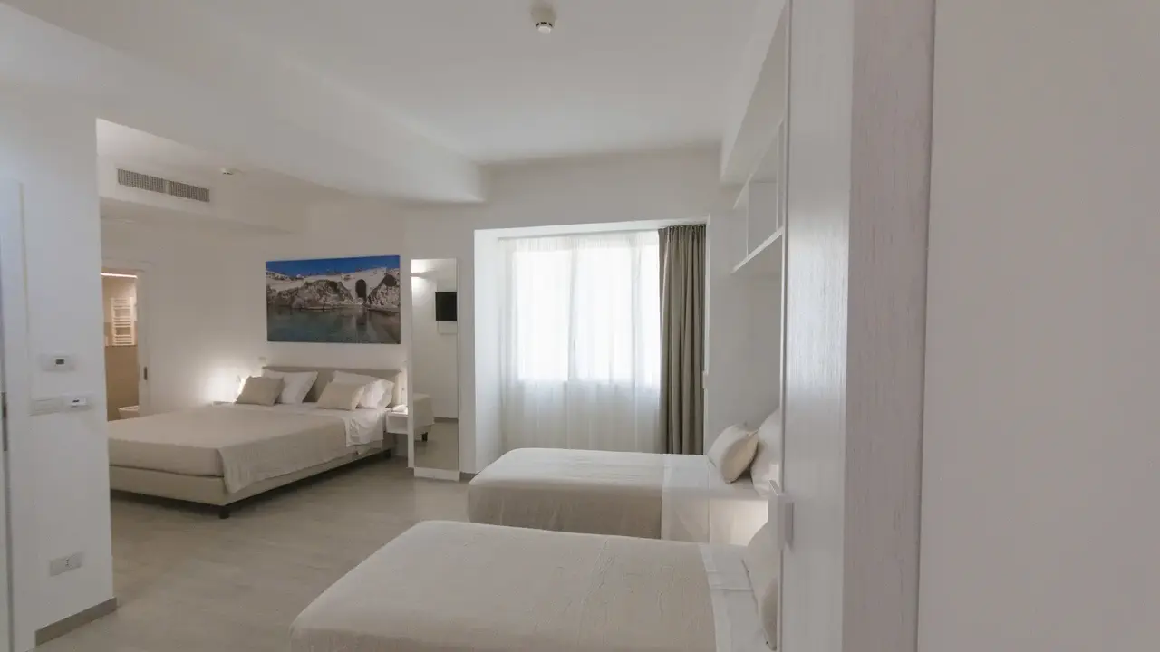 Est Hotel