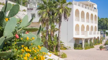 Est Hotel
