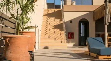 Este Elegant Suites & Villas