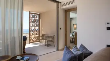 Este Elegant Suites & Villas