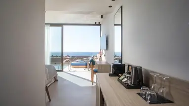 Este Elegant Suites & Villas