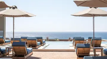 Este Elegant Suites & Villas