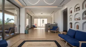 Este Elegant Suites & Villas