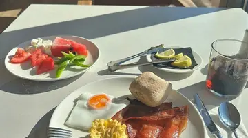 Este Elegant Suites & Villas