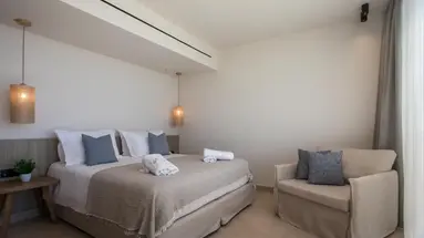 Este Elegant Suites & Villas