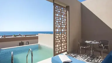 Este Elegant Suites & Villas